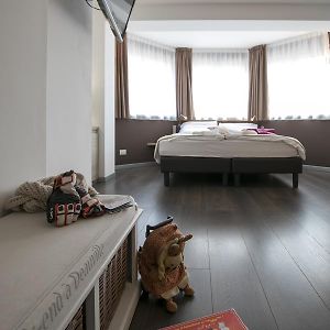 Pokój rodzinny typu superior z dwoma pojedynczymi łóżkami